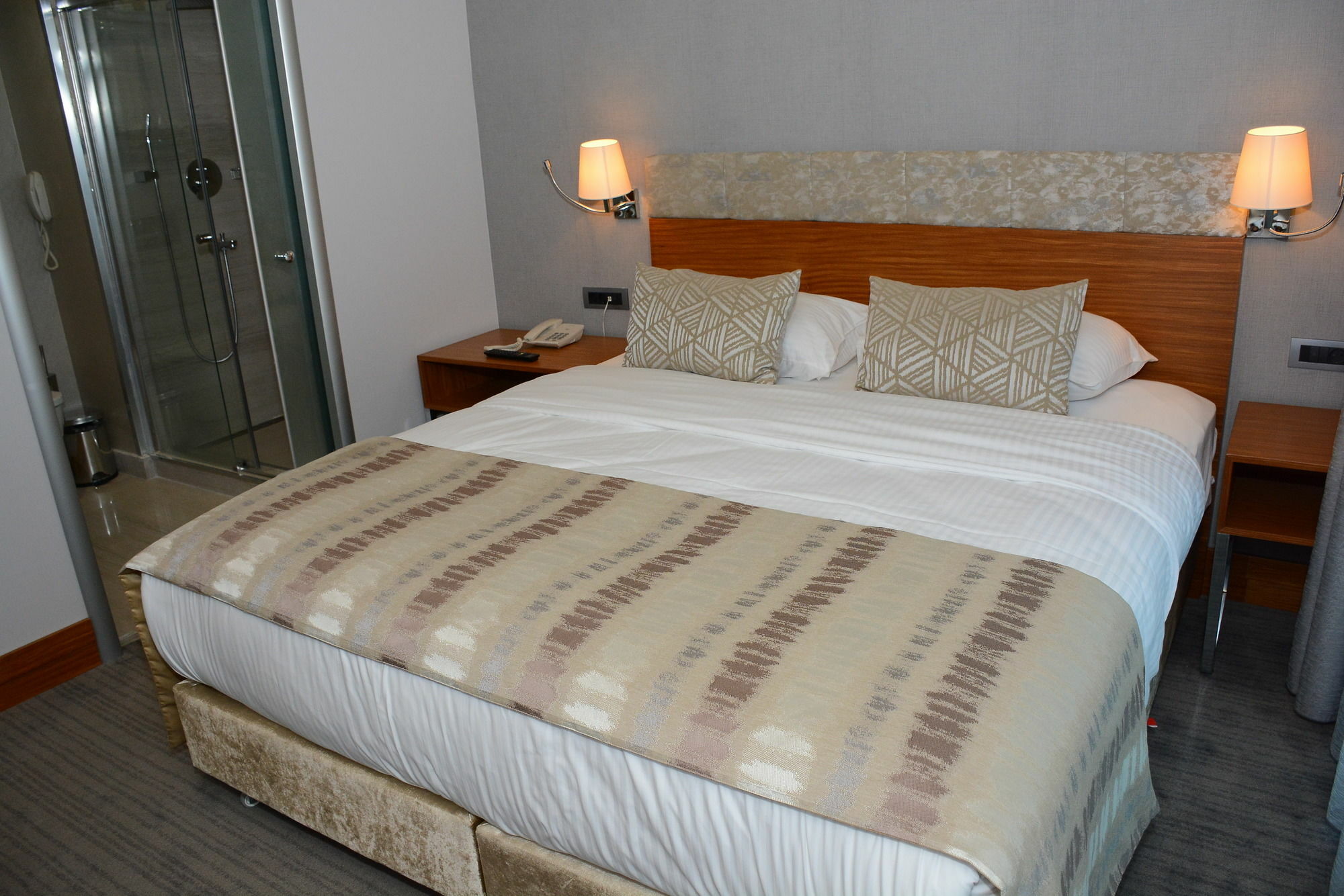 Discovery Hotel Istanboel Buitenkant foto